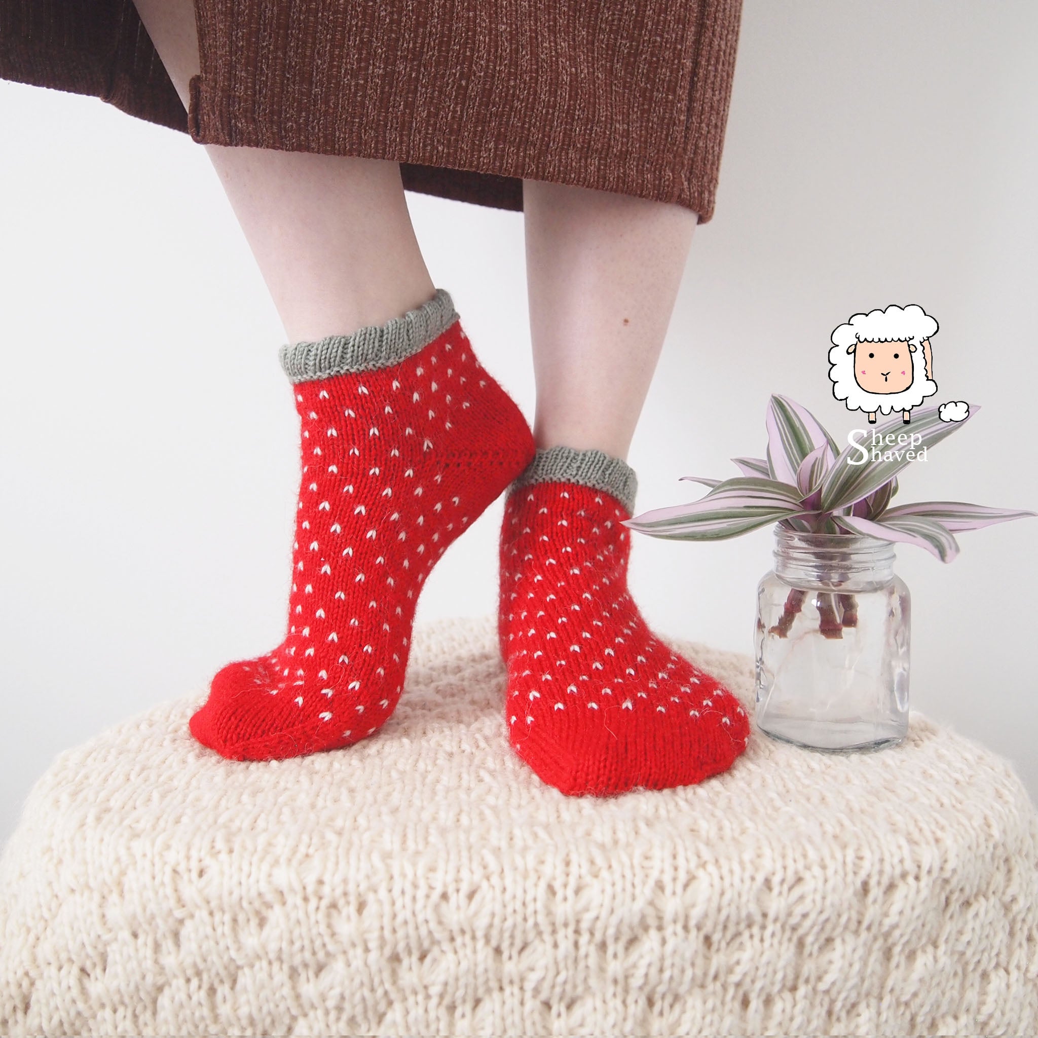 Knitted Strawberry Picot Sock Pattern (PDF)