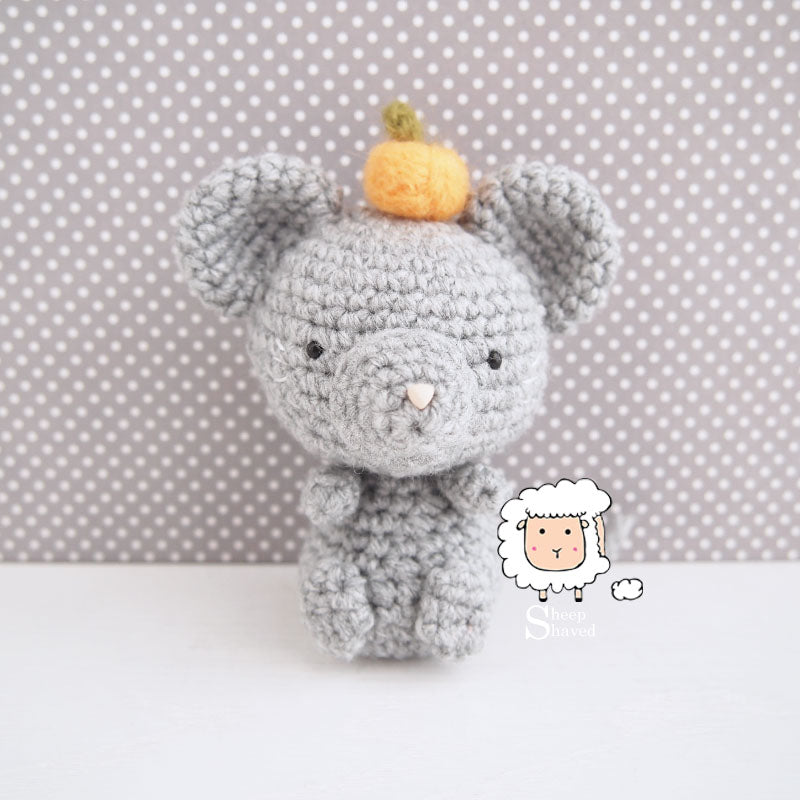 Crochet Chinese New Year Mouse - Finished Item