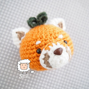 Quentin Quarantino the Red Panda Pattern